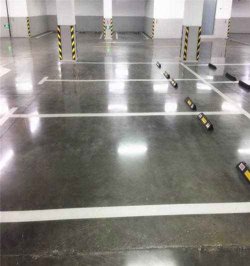 金剛砂耐磨地坪